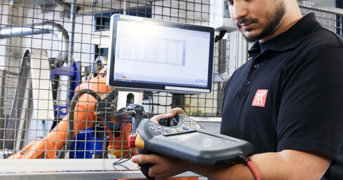 Ausbildung zum Maschinen und Anlagenführer bei ZWILLING